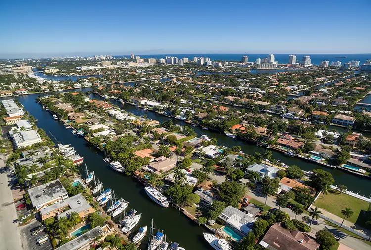 Local Ft Lauderdale community mover